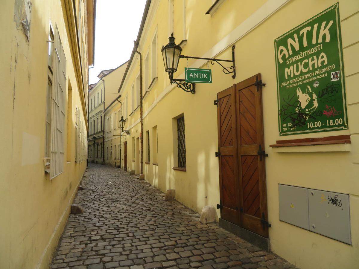 Charming Old Town Centre Studio Apartment Praha Bagian luar foto